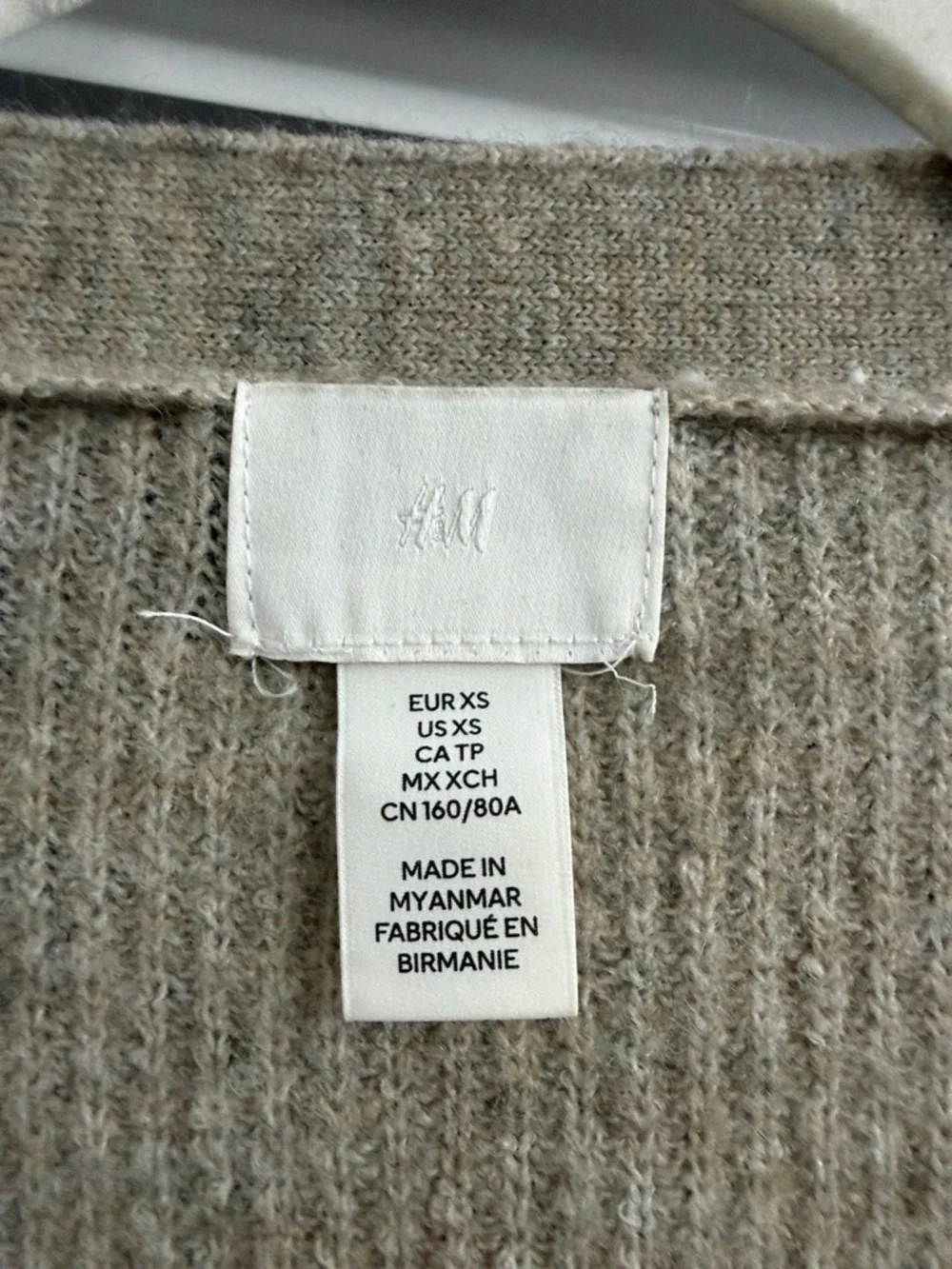 H&M Taupe Ribbed V-Neck Snap-Front Cardigan - Picture 2 of 3